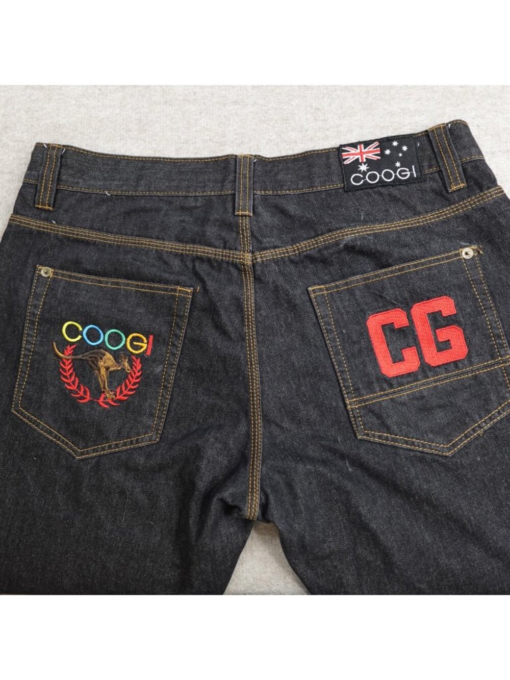 Coogi Mens Jeans 40 x 32 Black Cotton Button Fly Vintage Embroidered